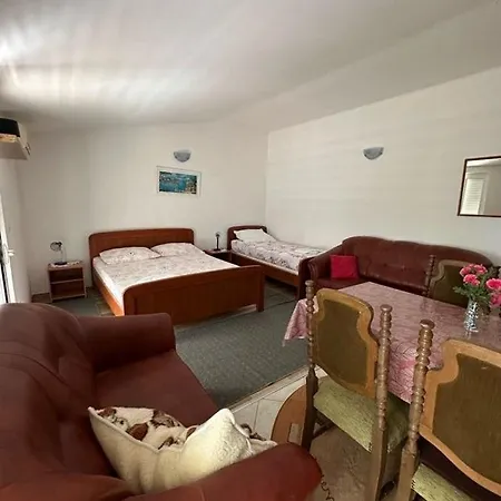 And By The Sea Sobra, Mljet - 4888