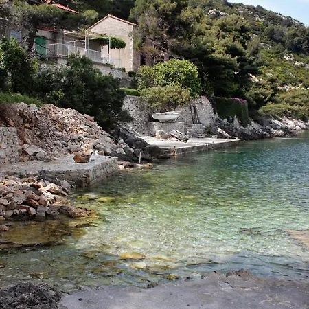 And With Hot Tub Sobra, Mljet - 4888 בית הארחה