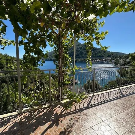 And With Hot Tub Sobra, Mljet - 4888 בית הארחה Babino Polje